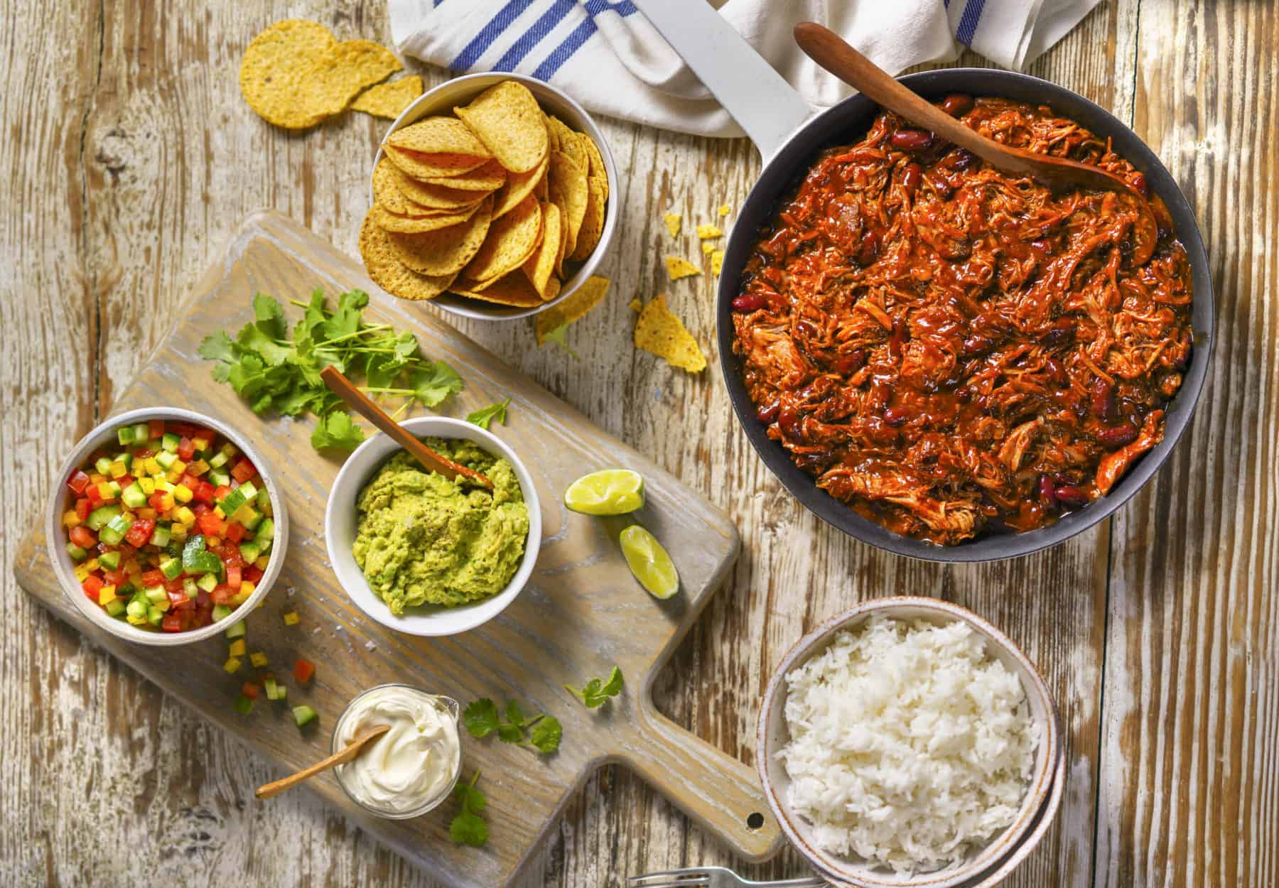 Pulled pork nacho bowl